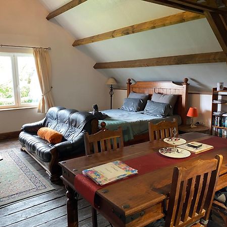 Spacious, Rustic Studio Space For 2 Persons Saint-Cyr-du-Bailleul Екстериор снимка