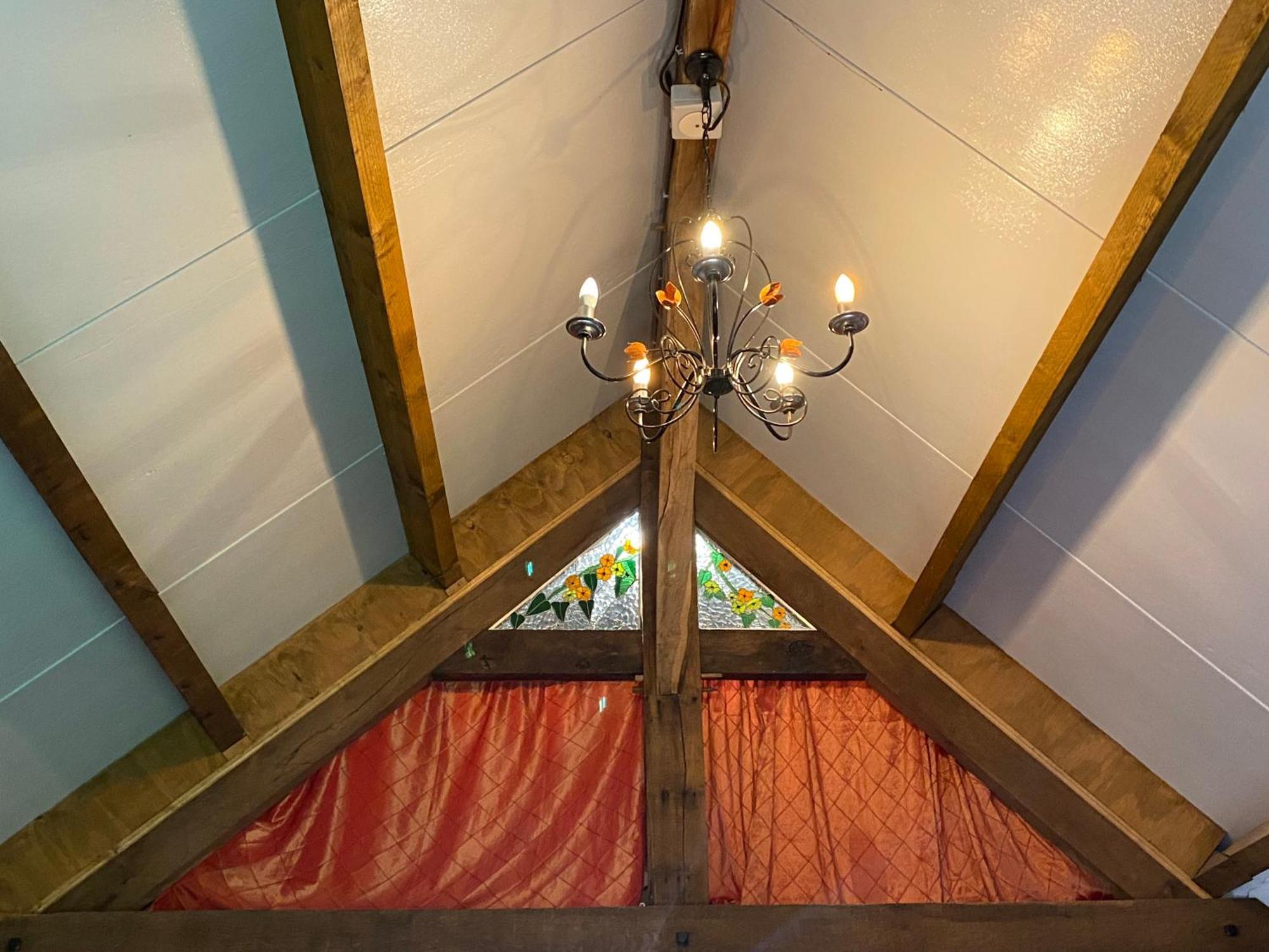 Spacious, Rustic Studio Space For 2 Persons Saint-Cyr-du-Bailleul Екстериор снимка