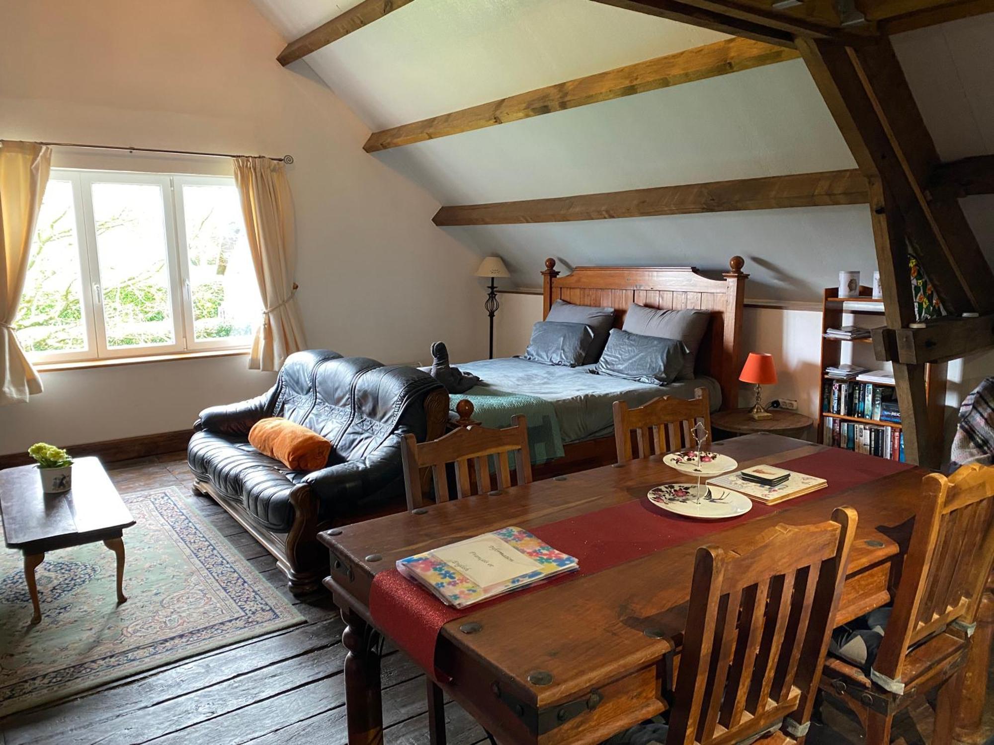 Spacious, Rustic Studio Space For 2 Persons Saint-Cyr-du-Bailleul Екстериор снимка