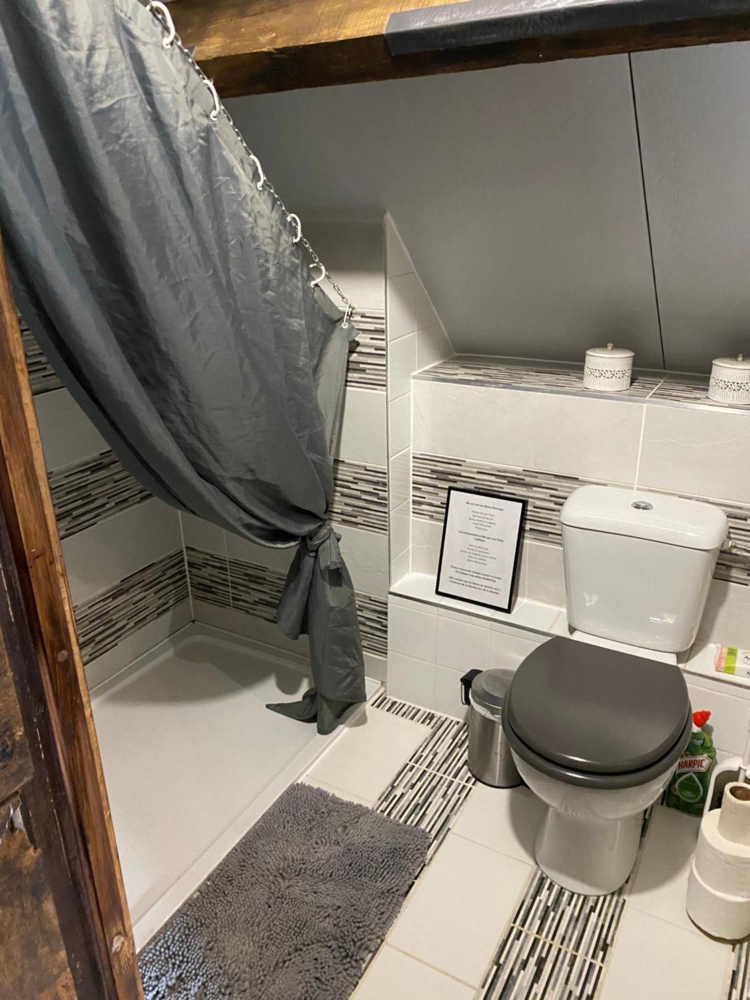 Spacious, Rustic Studio Space For 2 Persons Saint-Cyr-du-Bailleul Екстериор снимка